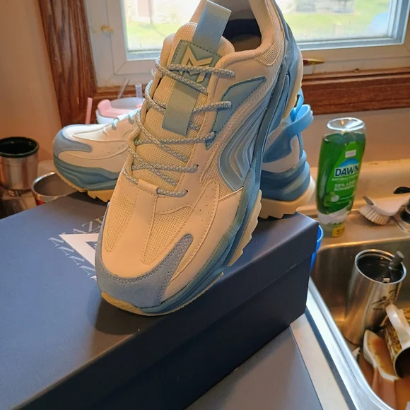 Men's Blue and White Sneakers - Picture 2 of 7